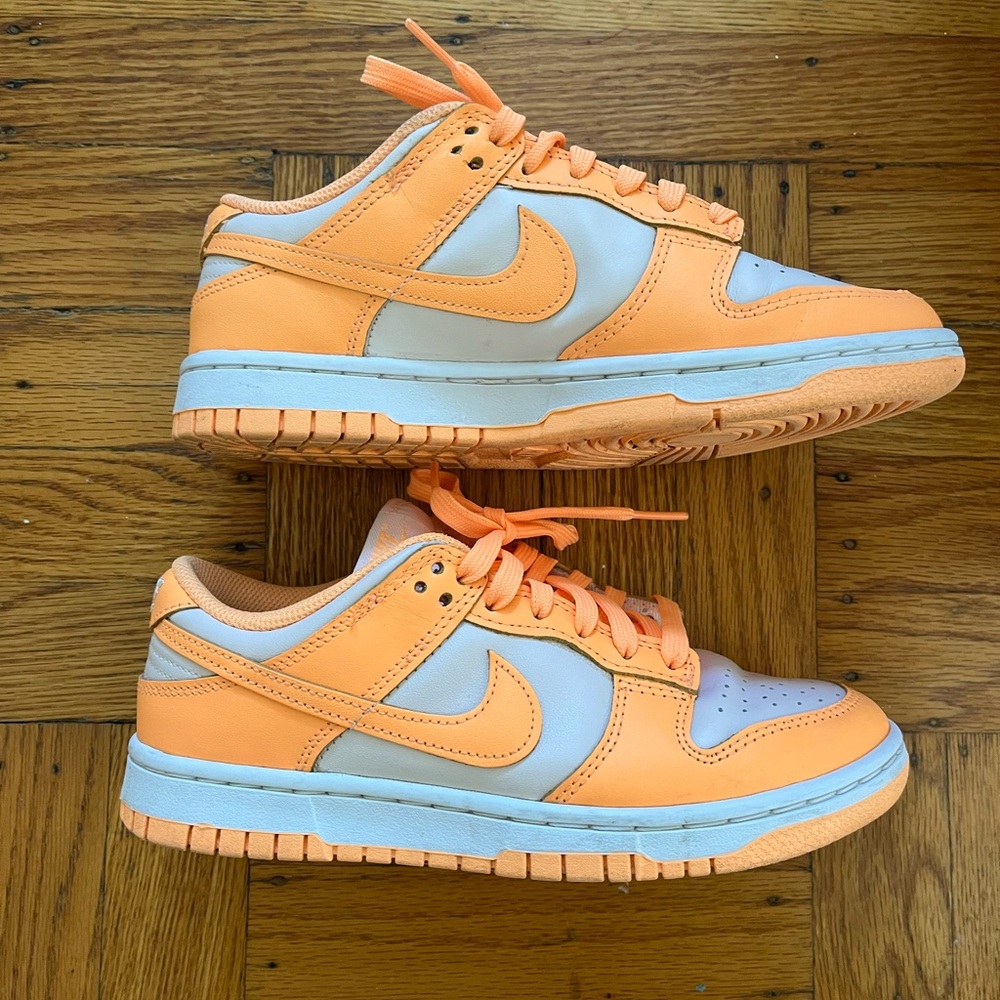 Nike Dunk Low Peach Cream